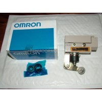 ZE-NA22G Omron Industrial Automation Limit Switch , Roller Arm